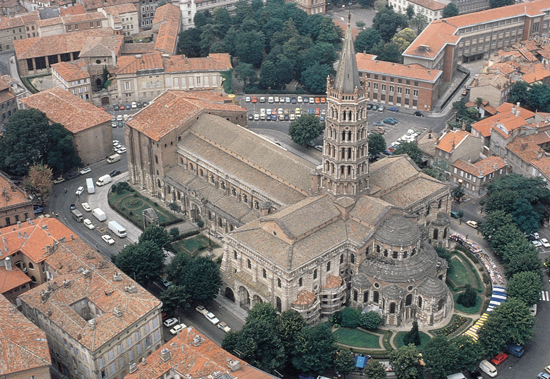 Basilique Saint-Sernin de Toulouse; photo: http://juliendaget.perso.sfr.fr/Clem/5203toulouse.html