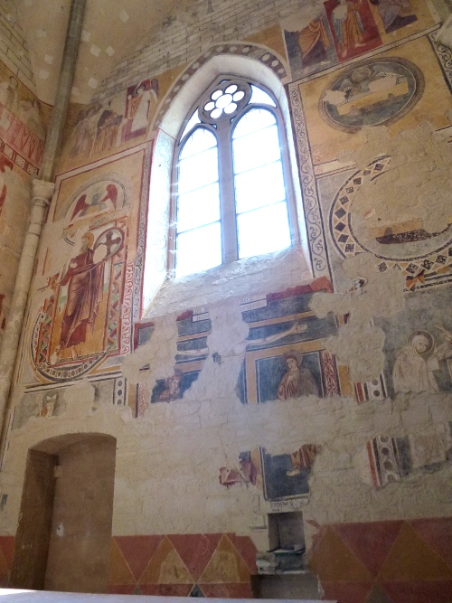 vue de la fenêtre absidiale de l'église San Bevignate; photo JP SCHMIT